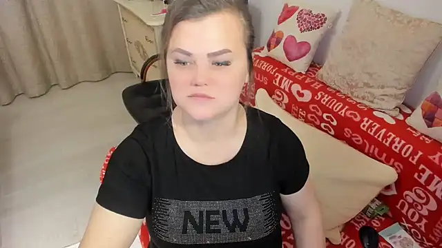 Snapshot of MildMature chatting on January 22, 2025, 9:10 pm MildMature online show from January 22, 2025, 9:10 pm