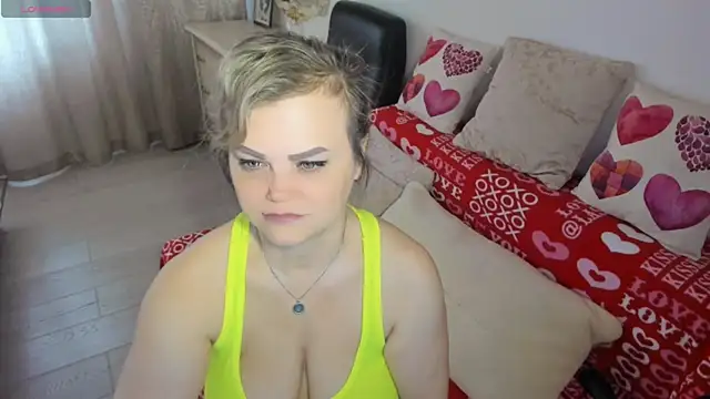 MildMature online show from May 24, 2026, 4:39 am