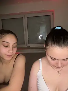 FemmeAffair online show from March 4, 2026, 9:10 pm