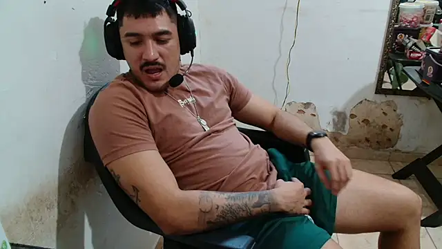 Leonino231 online show from September 16, 2025, 2:18 pm