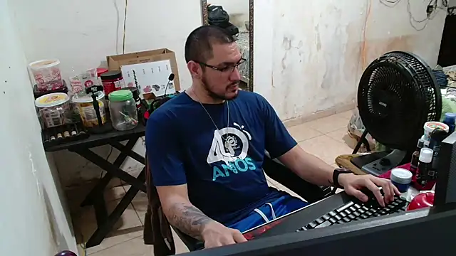 Leonino231 online show from October 7, 2025, 1:30 pm