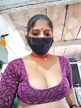Daisygirl9 online show from May 11, 2026, 11:05 am