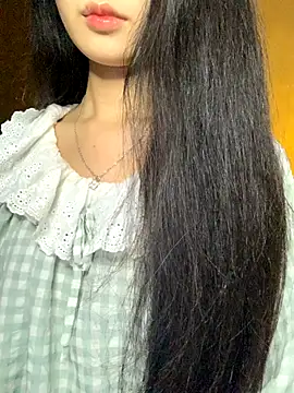 Nhinhi18 online show from December 14, 2025, 3:17 pm