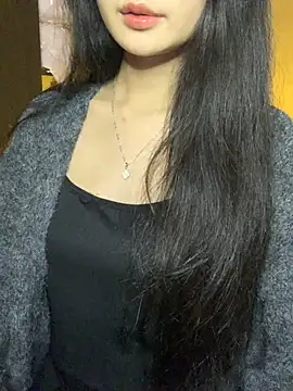 Nhinhi18 online show from January 15, 2026, 2:32 pm