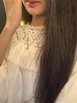 Nhinhi18 online show from March 29, 2026, 3:45 pm