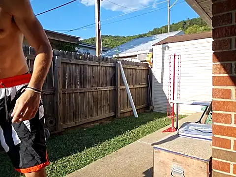 Snapshot of sloppytopkins chatting on September 17, 2025, 9:49 pm sloppytopkins online show from September 17, 2025, 9:49 pm