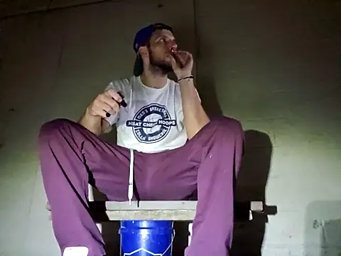 Snapshot of sloppytopkins chatting on September 21, 2025, 4:25 am sloppytopkins online show from September 21, 2025, 4:25 am