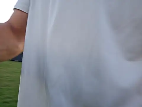 Snapshot of sloppytopkins chatting on October 5, 2025, 10:51 pm sloppytopkins online show from October 5, 2025, 10:51 pm