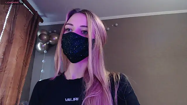 Iris lave online show from November 20, 2025, 12:38 pm