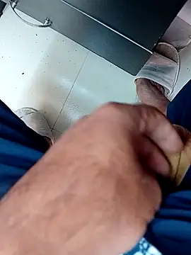 hackyourpussyxh online show from January 15, 2026, 10:20 am