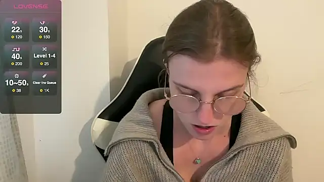 BustyKellyXXX online show from November 26, 2025, 3:35 pm