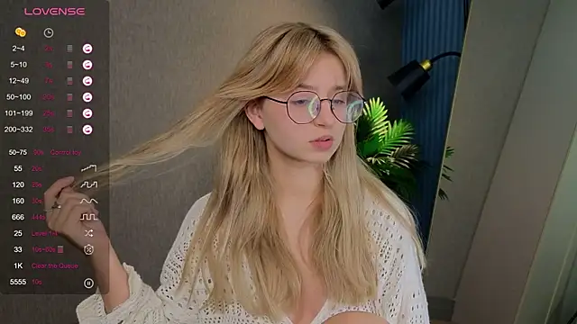 zegoii online show from October 15, 2025, 1:33 pm