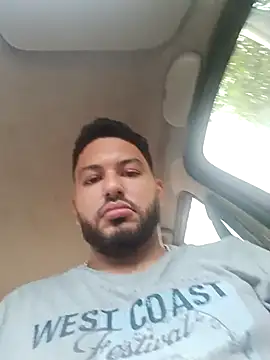 Frank0021 online show from April 25, 2026, 9:01 pm