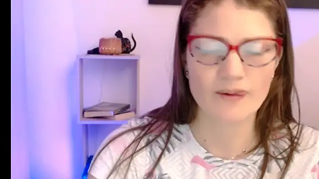 Camila-ventura online show from June 14, 2026, 12:07 pm