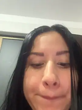 lucy grey25 online show from December 18, 2025, 10:49 pm