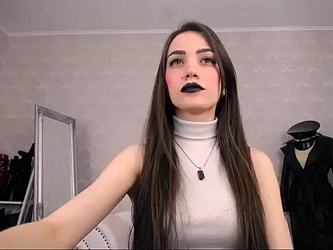 AlienaMoore online show from September 12, 2025, 4:29 pm