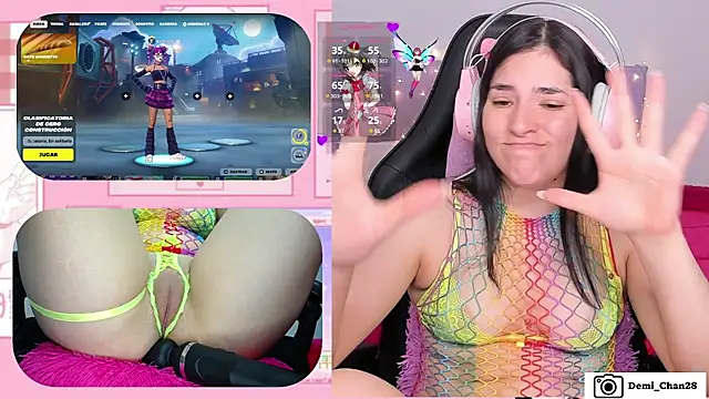 demi chan online show from September 9, 2025, 7:41 am