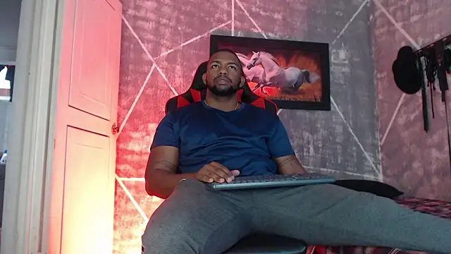 Snapshot of big_blackmen19 chatting on November 18, 2025, 5:39 pm big blackmen19 online show from November 18, 2025, 5:39 pm