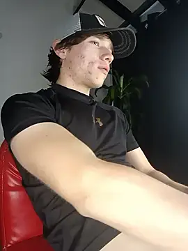 Snapshot of Logan_sixxer chatting on January 16, 2026, 10:25 pm Logan sixxer online show from January 16, 2026, 10:25 pm