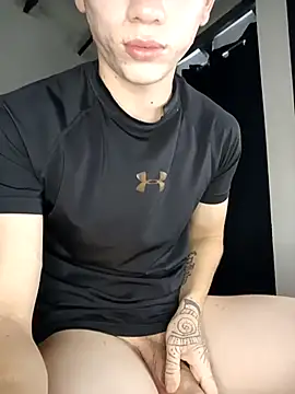 Snapshot of Logan_sixxer chatting on March 22, 2026, 6:33 pm Logan sixxer online show from March 22, 2026, 6:33 pm