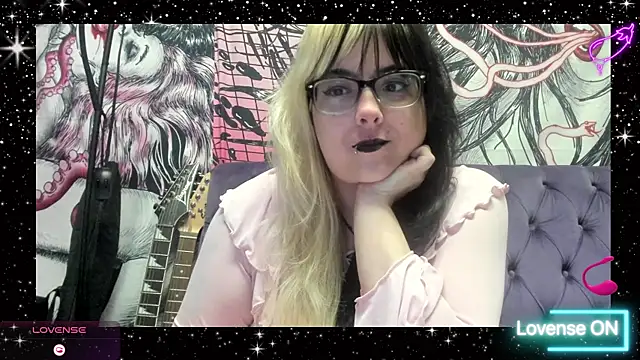 LunaCosmos online show from April 8, 2026, 2:06 pm