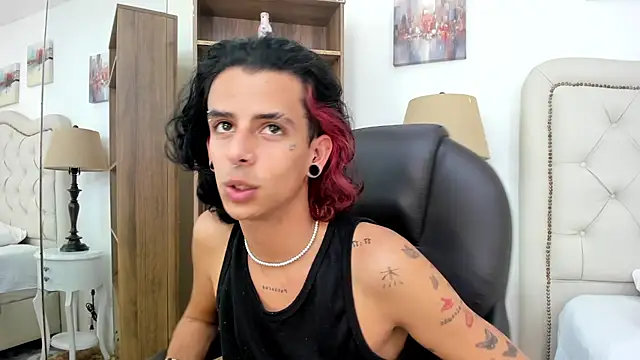 Ibratxandy online show from February 18, 2026, 7:10 pm