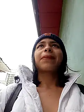 Tendercouple1 online show from November 28, 2025, 2:31 pm