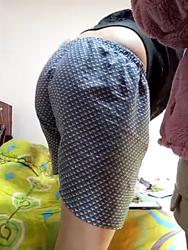 Tendercouple1 online show from April 19, 2026, 6:54 pm