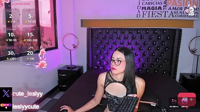 lesly cutee online show from September 24, 2025, 12:41 pm