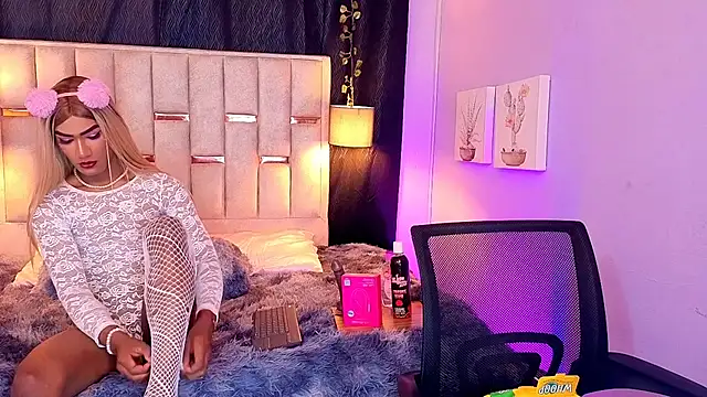 Hanzking01 online show from October 12, 2025, 5:06 am