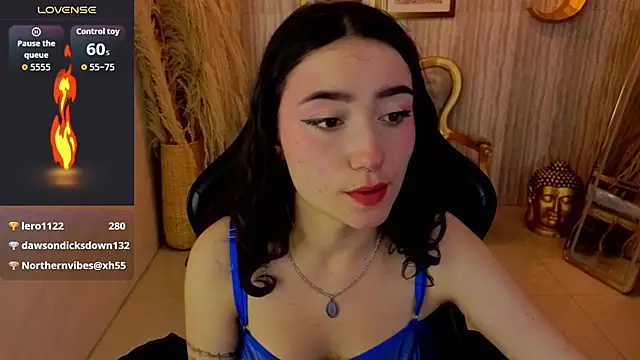 venuss09 s online show from July 12, 2026, 3:03 pm