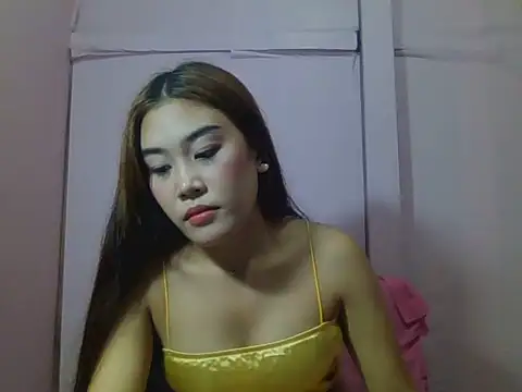 Snapshot of YourWildestDoll chatting on July 28, 2026, 8:52 pm YourWildestDoll online show from July 28, 2026, 8:52 pm