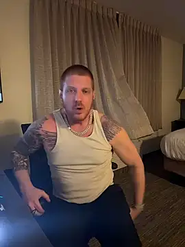 CloudyKingG online show from April 21, 2026, 7:14 am