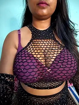 Snapshot of Ishu_Lovee chatting on February 28, 2026, 5:14 pm Ishu Lovee online show from February 28, 2026, 5:14 pm