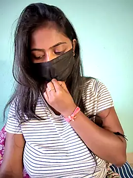 Snapshot of Ishu_Lovee chatting on March 1, 2026, 5:20 am Ishu Lovee online show from March 1, 2026, 5:20 am