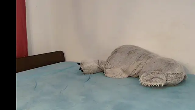 JullyanaRain online show from April 24, 2026, 8:00 pm