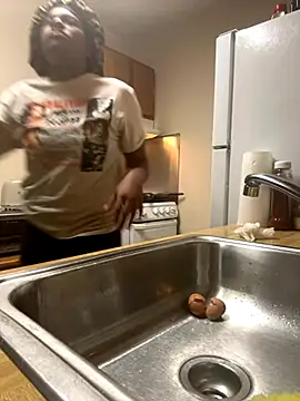 Tu GataLinda online show from September 8, 2025, 2:38 pm