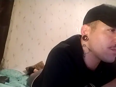 JuicyBigcockxh online show from October 27, 2025, 11:31 pm