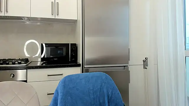 marylips online show from December 23, 2025, 9:07 am