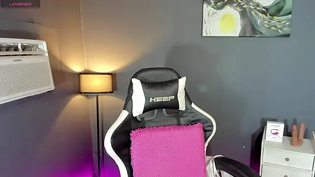 Snapshot of SexGoddess_Seraphina chatting on October 7, 2025, 1:08 pm SexGoddess Seraphina online show from October 7, 2025, 1:08 pm