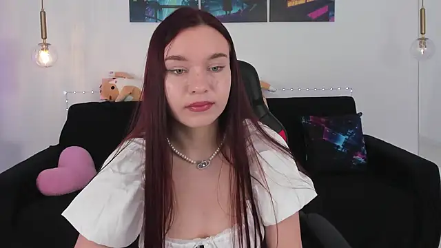 NoraHaynes online show from September 23, 2025, 3:09 am