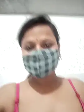 shalubhabhi69 online show from September 18, 2025, 5:59 pm