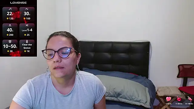 Megan Milf   online show from March 3, 2026, 12:33 pm