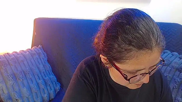 Linda banks  online show from December 3, 2025, 1:46 am