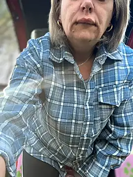 Milena-MilfaXXX online show from April 12, 2026, 1:54 am