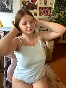 Sienna-Cow online show from September 12, 2025, 10:26 am