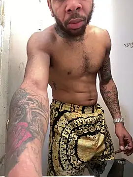 Snapshot of 1mistaGoodWood chatting on December 20, 2025, 3:30 pm 1mistaGoodWood online show from December 20, 2025, 3:30 pm