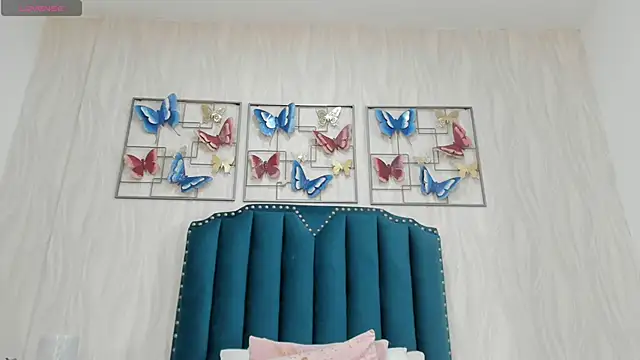 OnlyGia online show from December 21, 2025, 7:43 pm