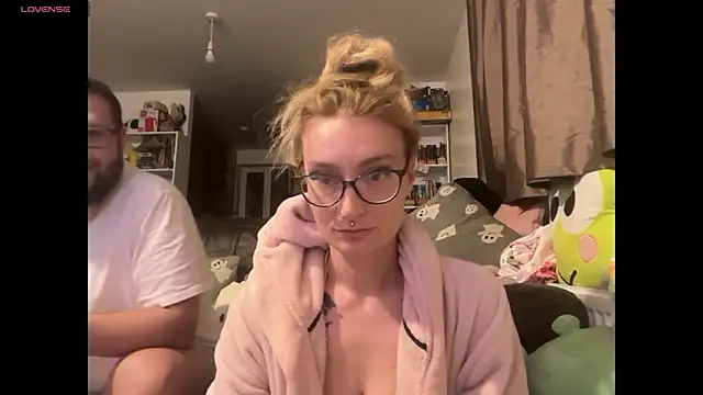 harleyblair online show from November 6, 2025, 11:26 pm