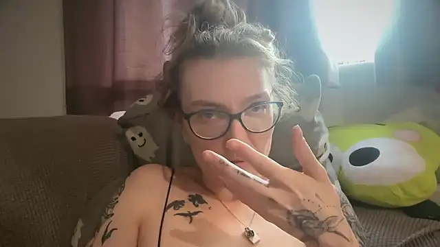Snapshot of harleyblair chatting on July 5, 2026, 6:15 pm harleyblair online show from July 5, 2026, 6:15 pm